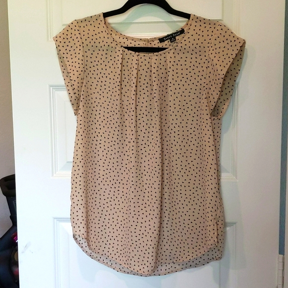 Sweet Rain Tops - Sweet Rain Cream Blouse with Black Triangle Print